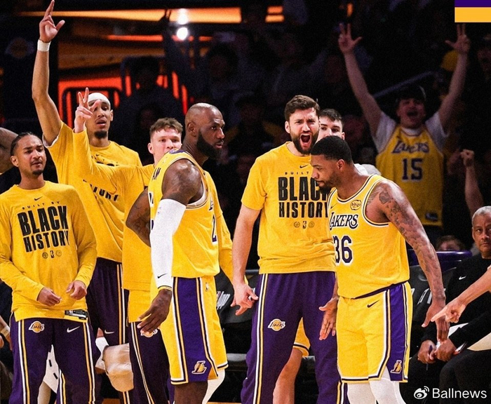 PG电子登录入口-詹姆斯：弗拉格等四人代表着NBA未来，将永远支持和尊重他们|篮球|夏洛特黄蜂队|库珀|VJ-埃奇库姆|洛杉矶湖人队_新浪体育_新浪新闻